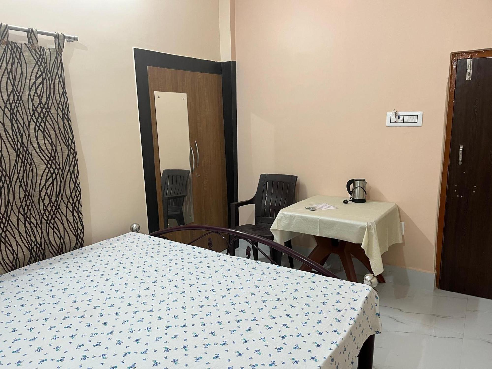 Anandi Home Stay Kolkata Exterior photo